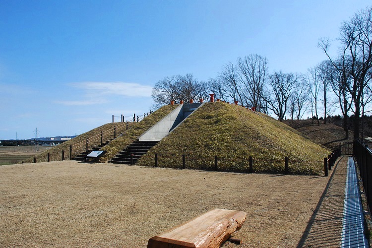 秋常山2号墳の様子