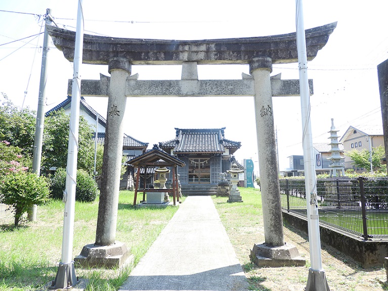 三ツ屋八幡神社